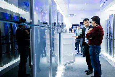 1塊板材變海爾冰箱:智能制造顯科技實力